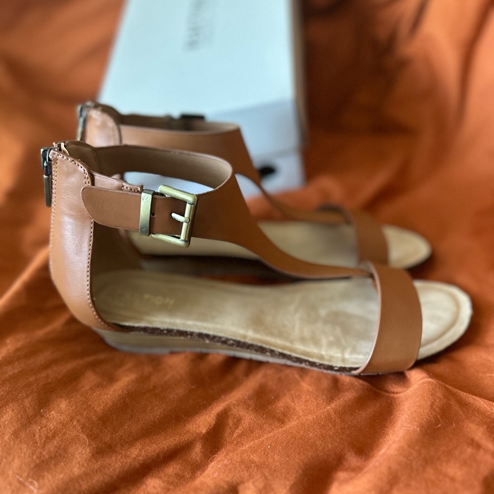 Kenneth Cole Women's Toffee Sandals
